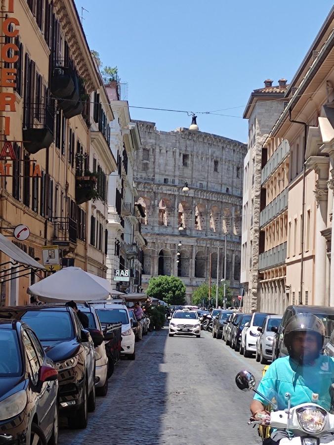 150 M Dal Colosseo - Appartamento Minerva Roma Eksteriør bilde